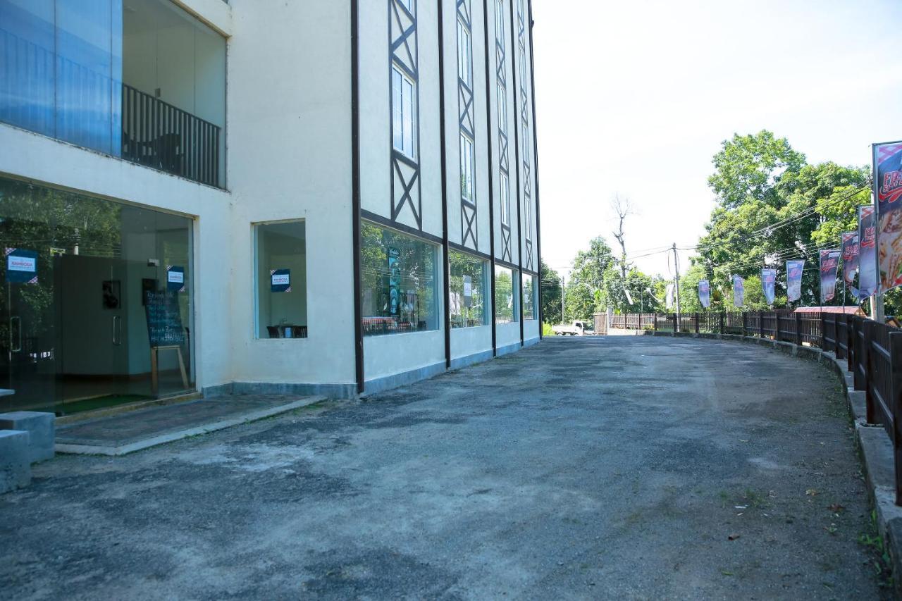 Glenloch Tea Factory Hotel Рамбода Екстериор снимка